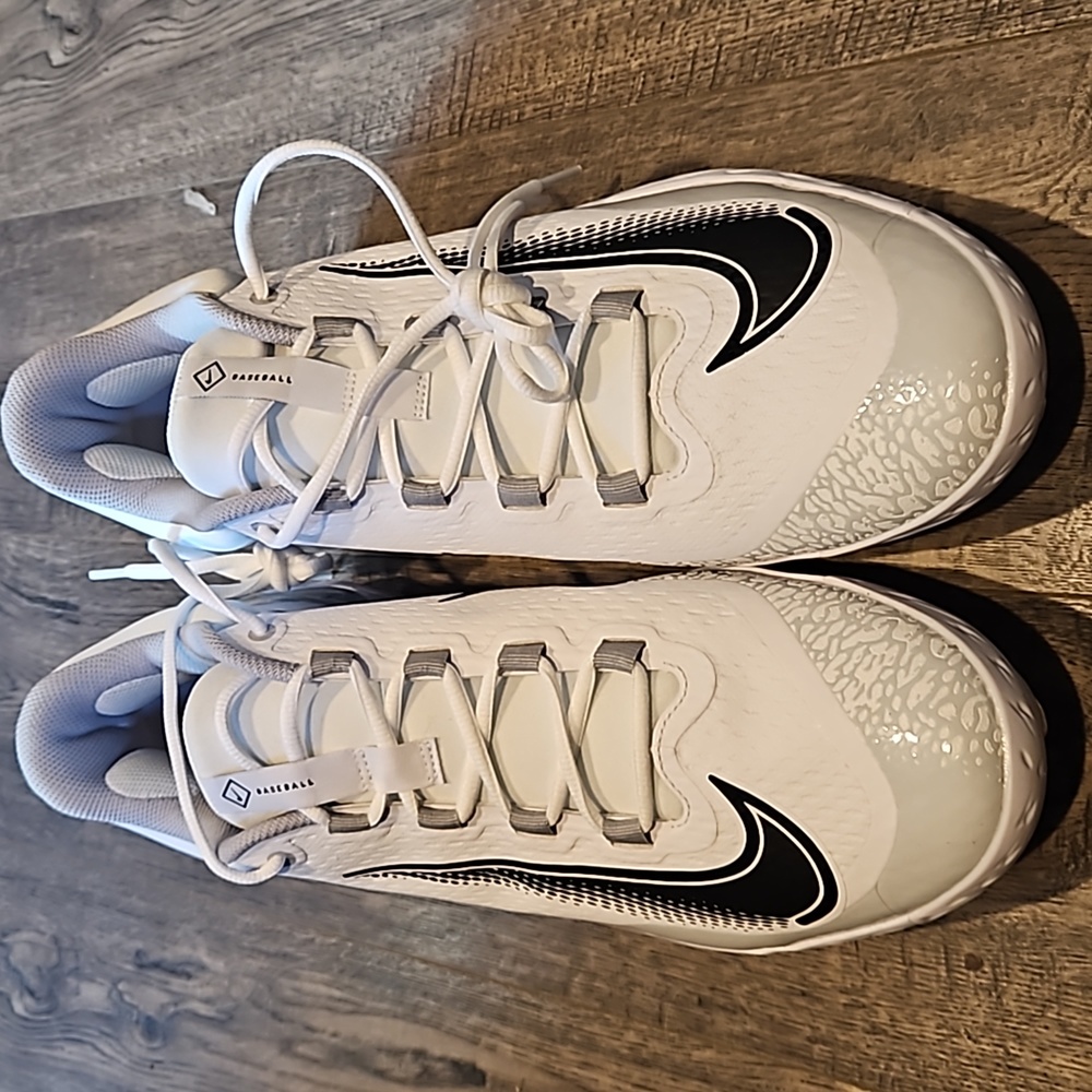 Nike Alpha Huarache Elite 4 Low React Size 14 Cleats. Brand New Without box - Picture 2 of 8